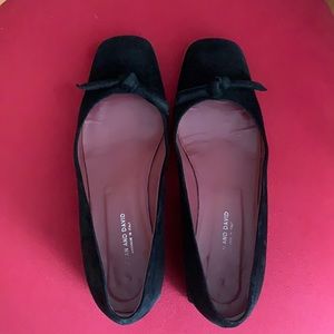 Joan + David well loved black suede shoes